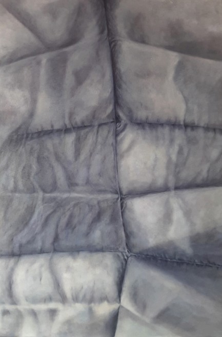 Copriti che fa freddo, 2024, olio su tela, 60×40 cm